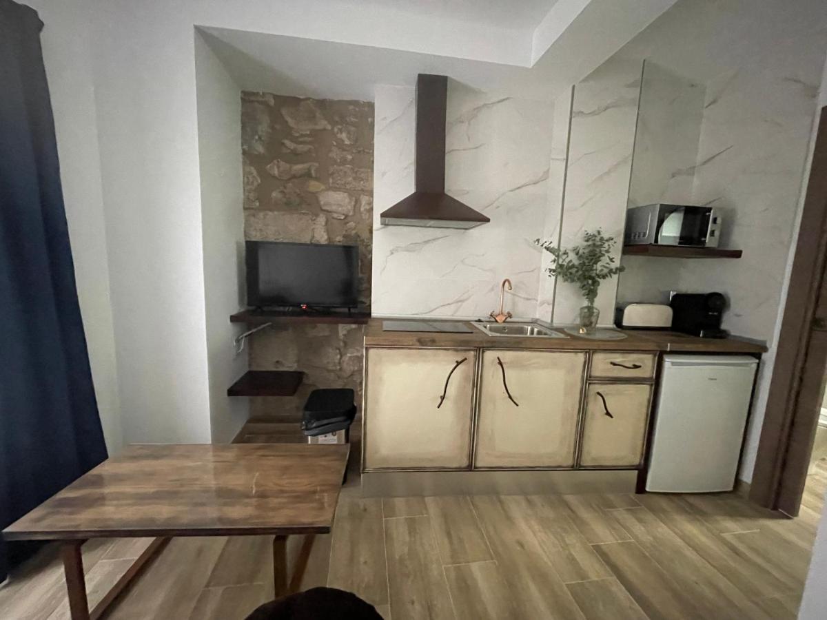 Pensión Ateneo 4*